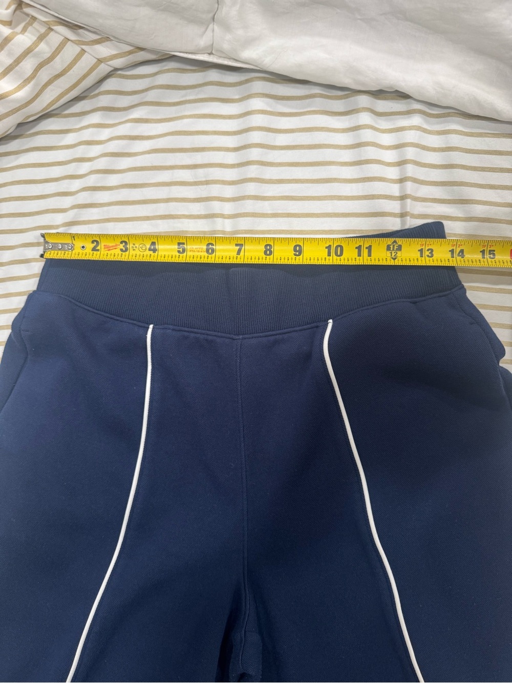 SPANX Pique Wide-Leg Pants with White Piping in M TALL - Picture 4 of 6